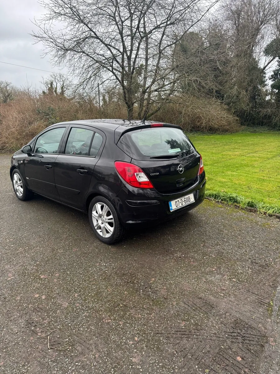 New NCT mint condition - Image 3