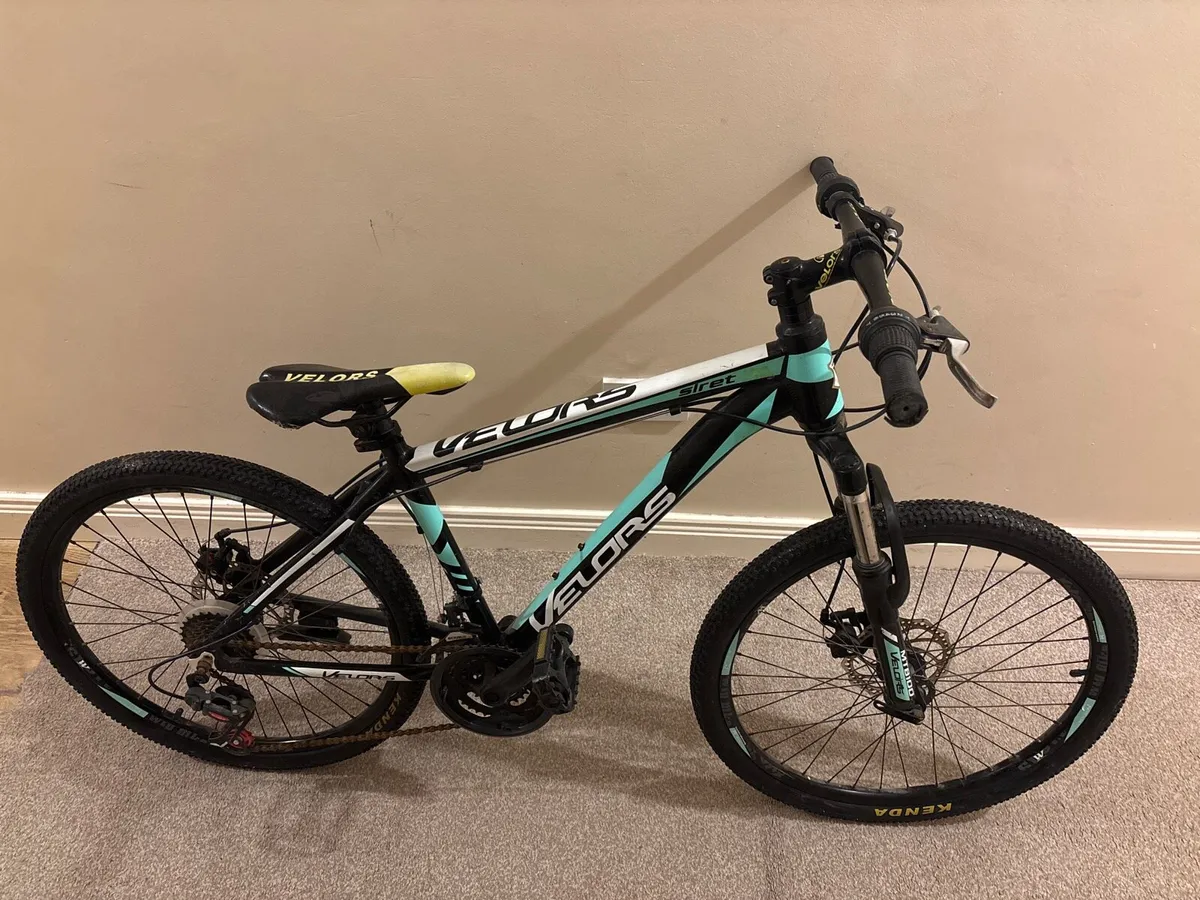 Used mountain bike for teens - Image 1