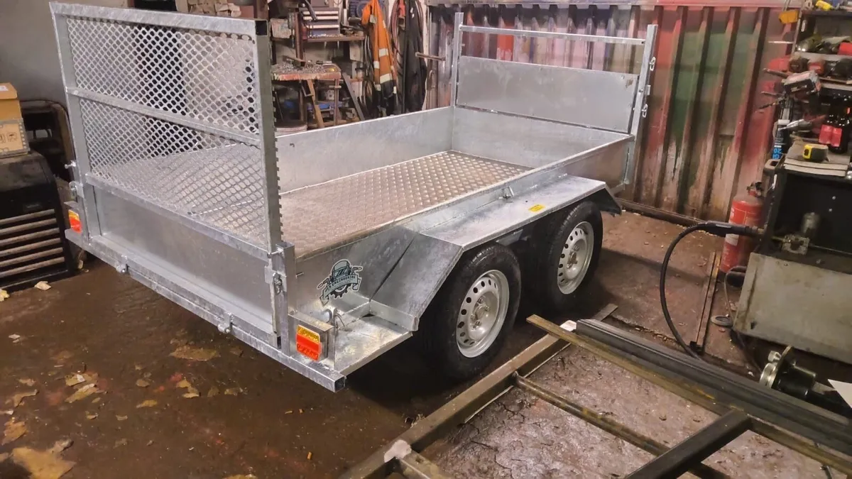 New 8 by 4 galvanised - Image 2