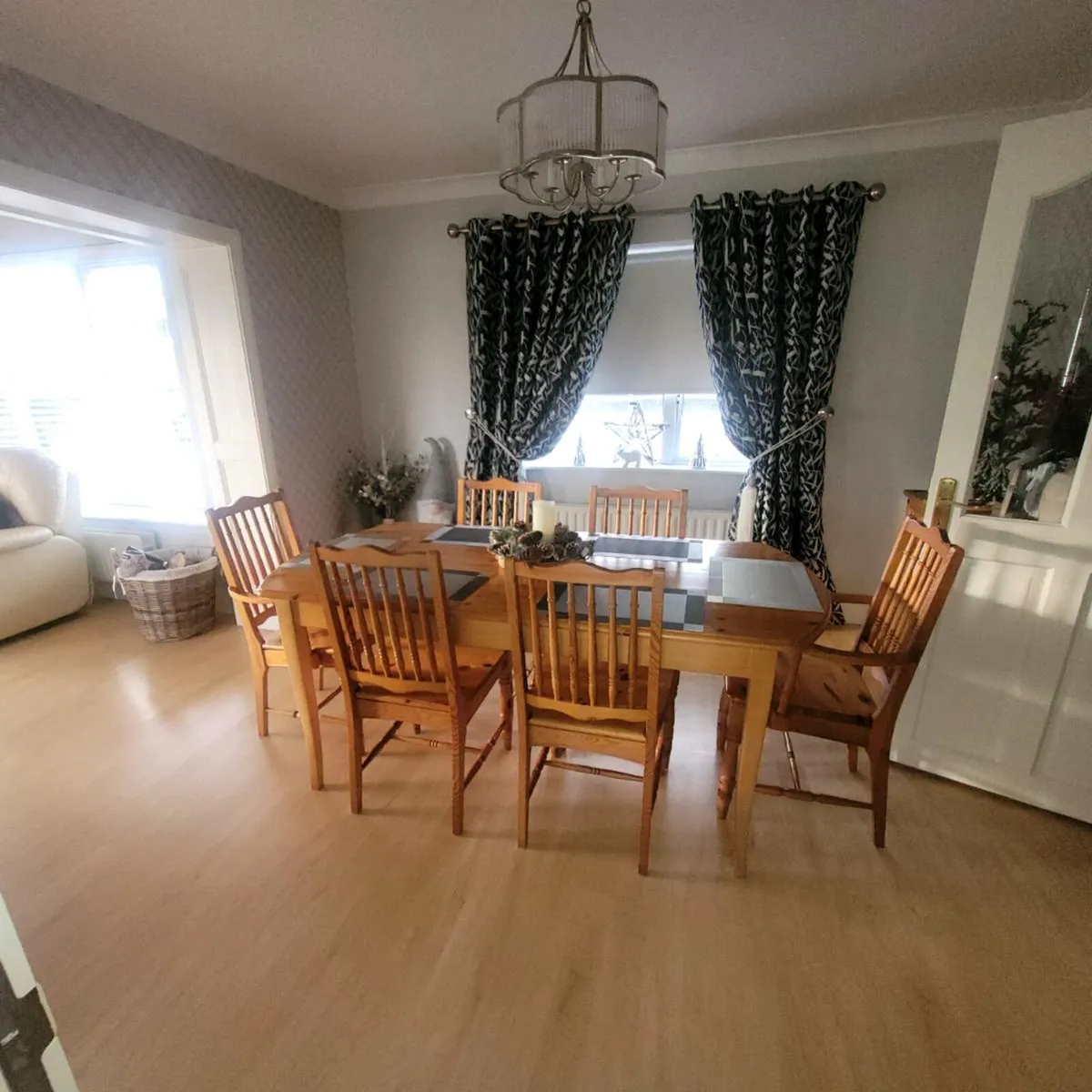 Dinning table & 6 chairs - Image 3