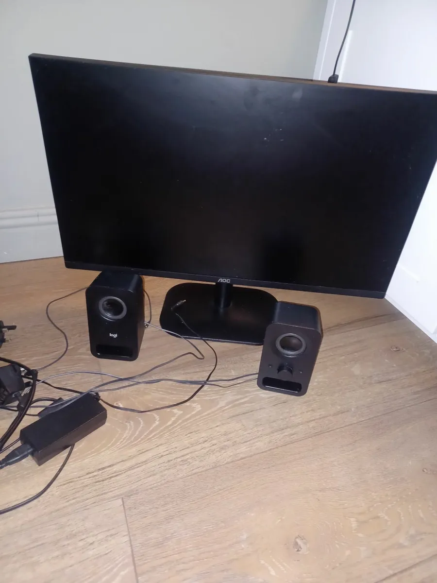 Gaming monitor and speakers
