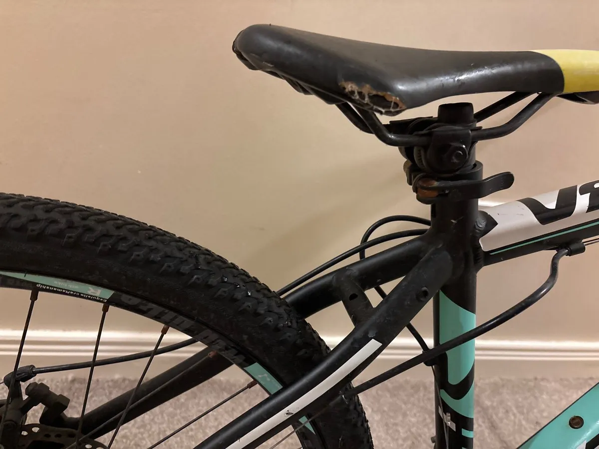 Used mountain bike for teens - Image 4