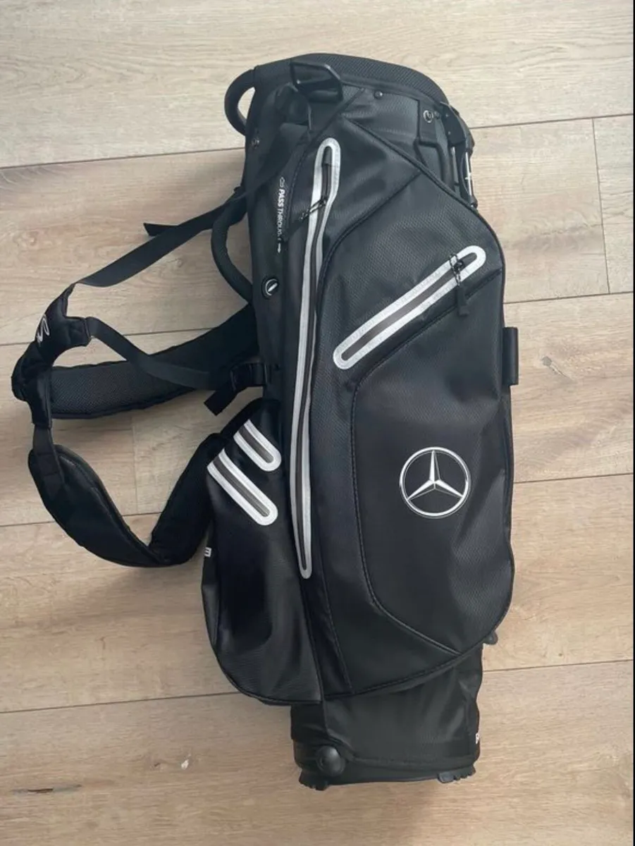 Cobra Waterproof Golf Bag - Image 3