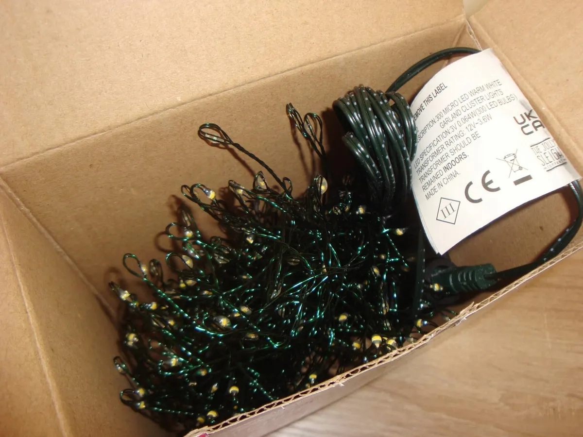 300 micro led warm white garland cluster lights - Image 3
