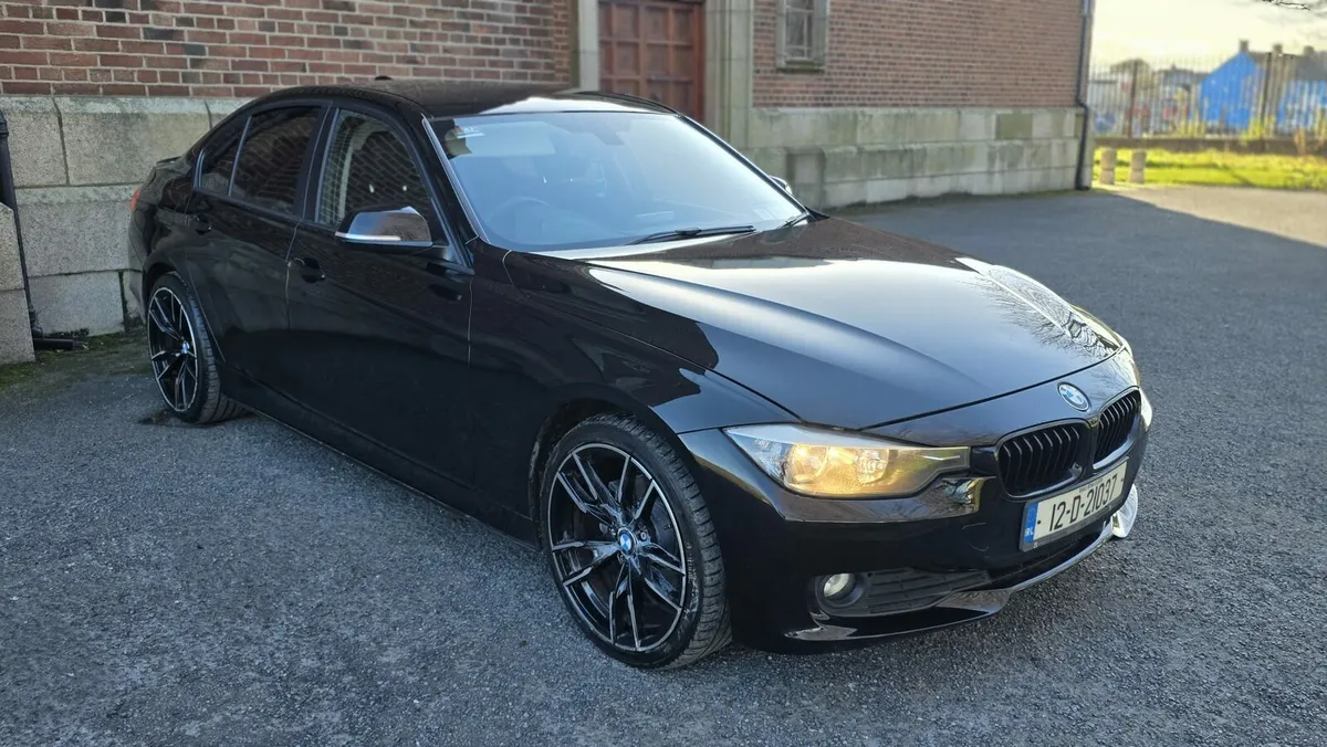 BMW 3 Series 316D 4DR - Image 1