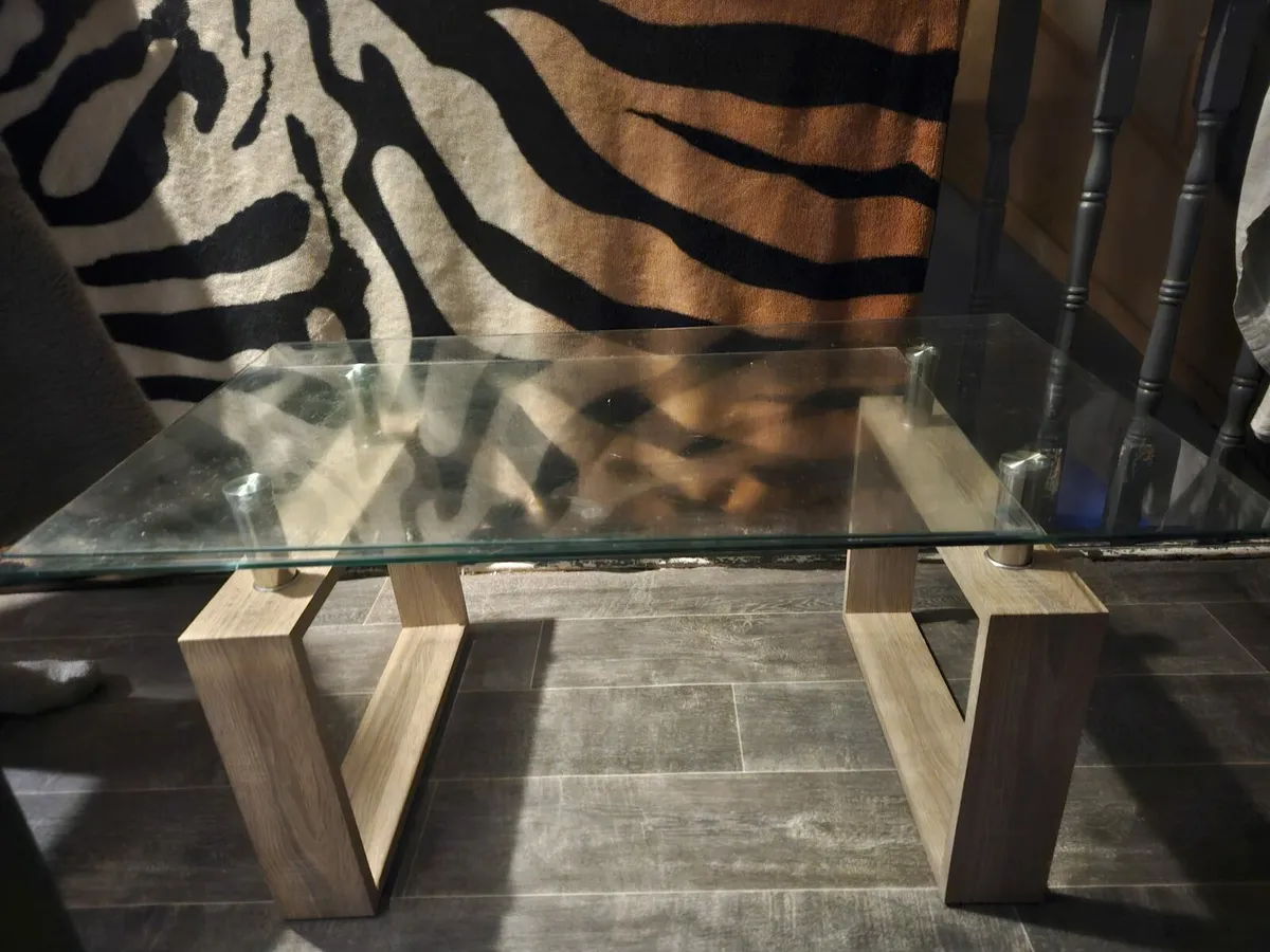 Glass Coffee table - Image 2