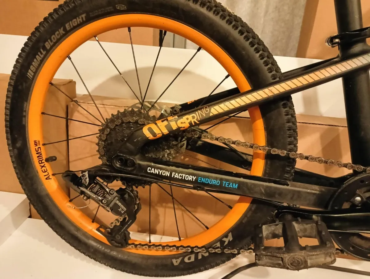 Canyon kids bike , size 20 - Image 4