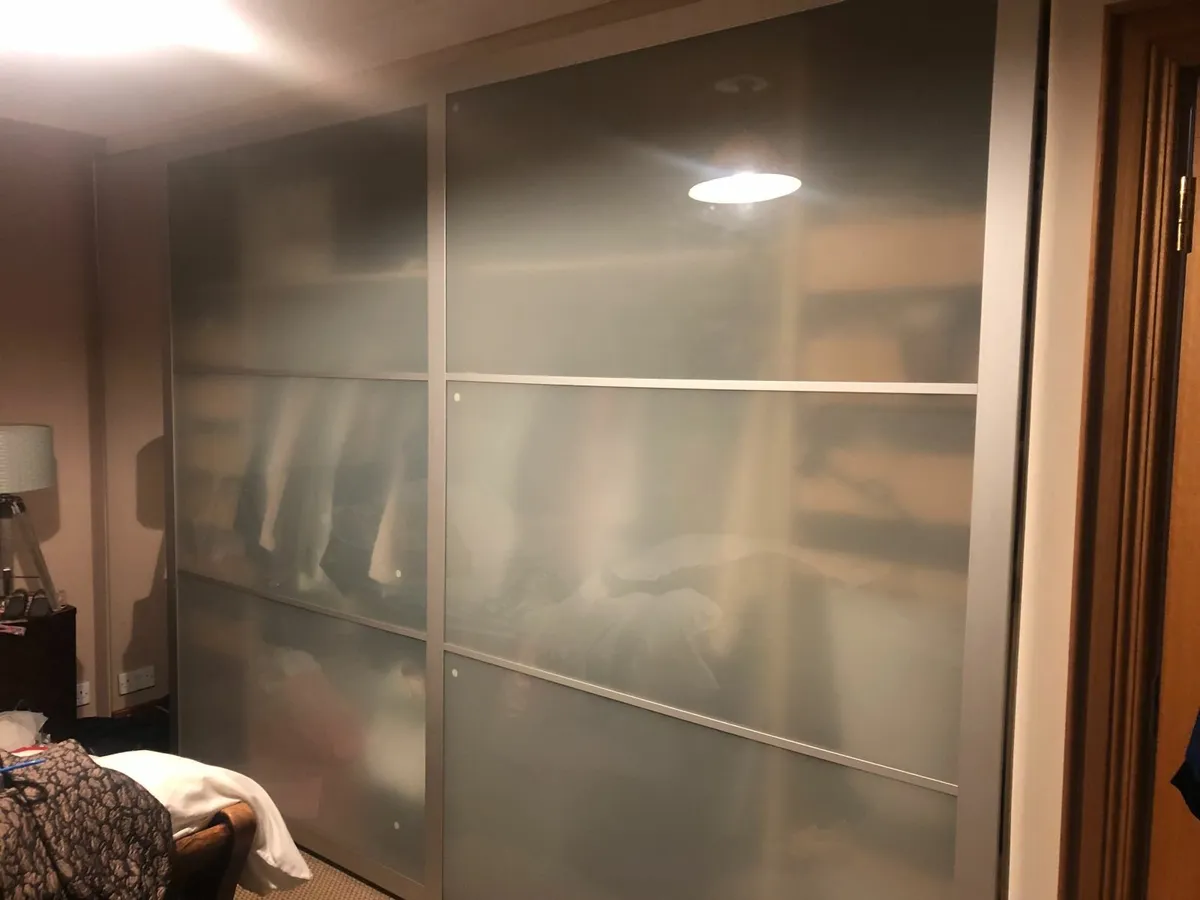WARDROBE DOORS - Image 2