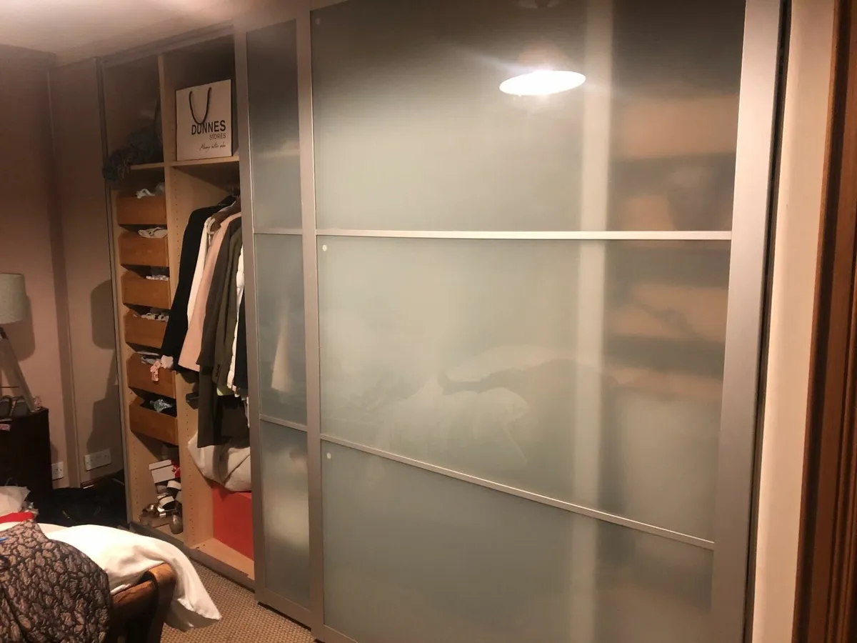 WARDROBE DOORS - Image 3