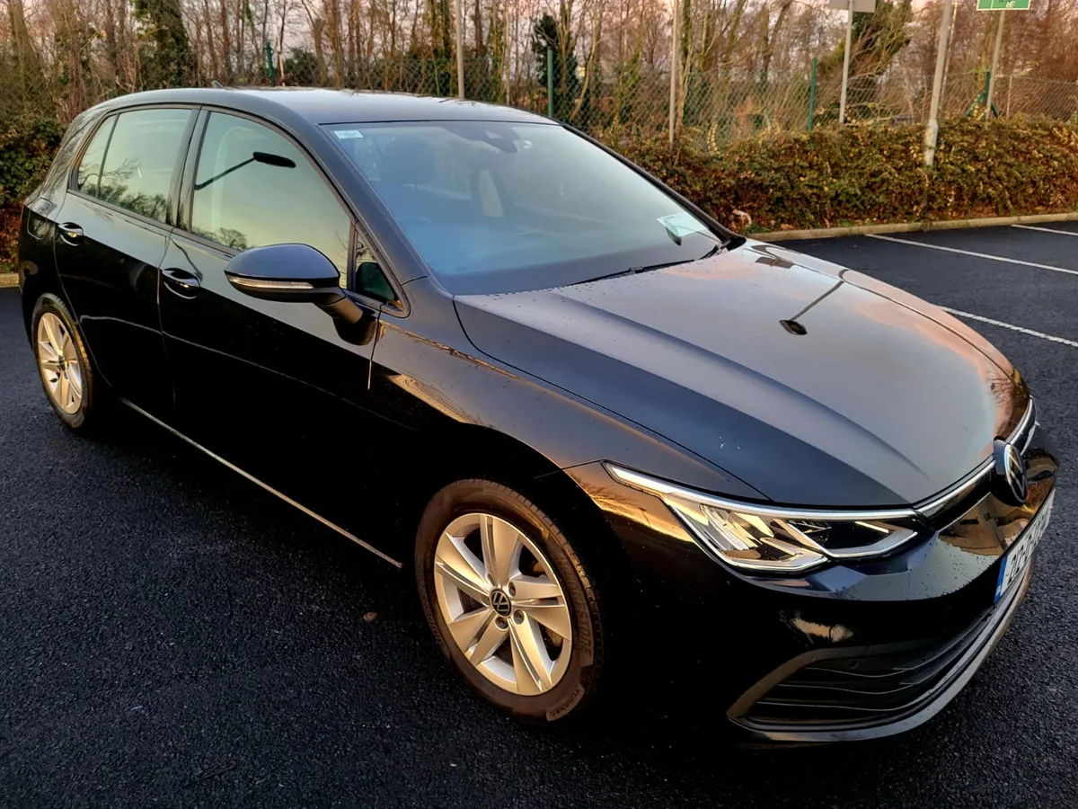 2021 VOLKSWAGEN GOLF LIFE 2.0 TDI ONE OWNER - Image 2