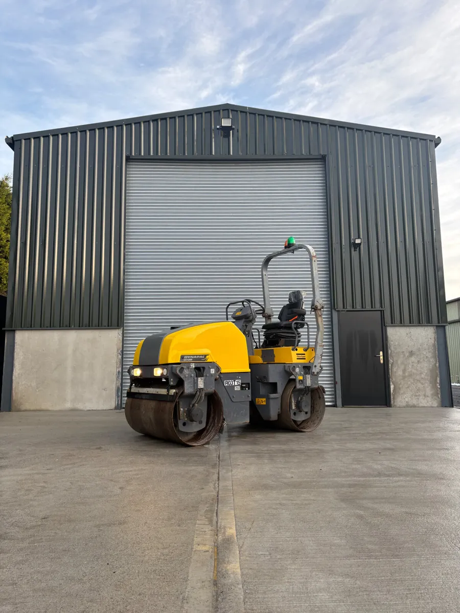 Dynapac 120 roller - Image 1