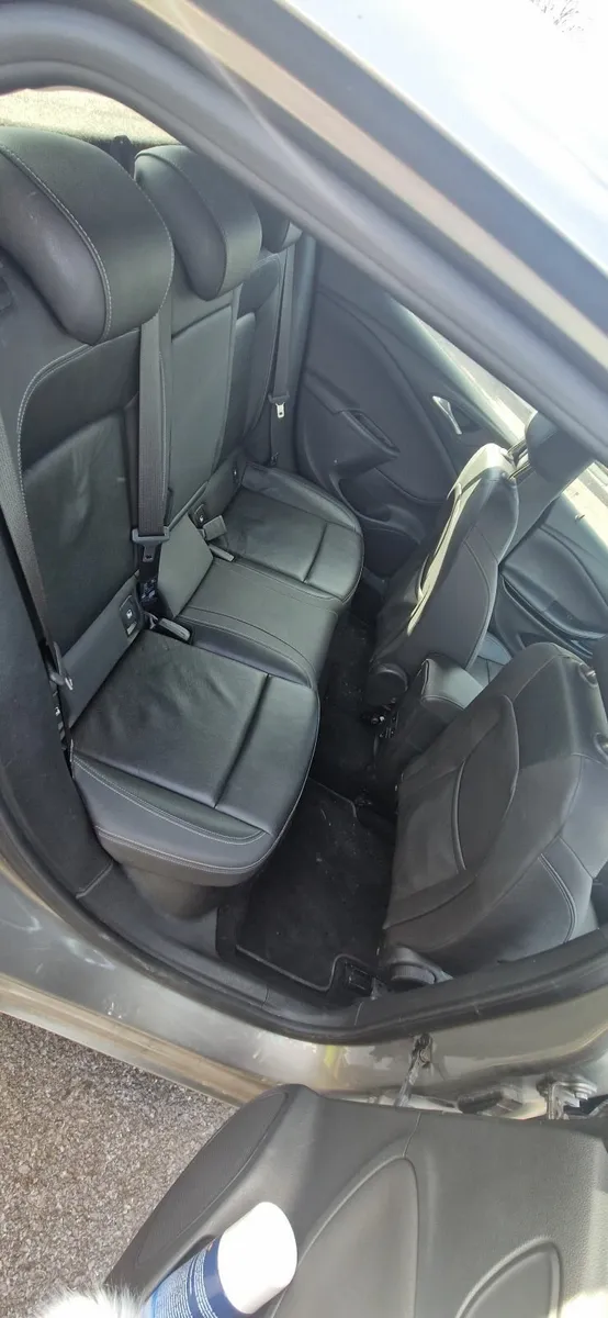 Opel Astra 2018 - Image 2