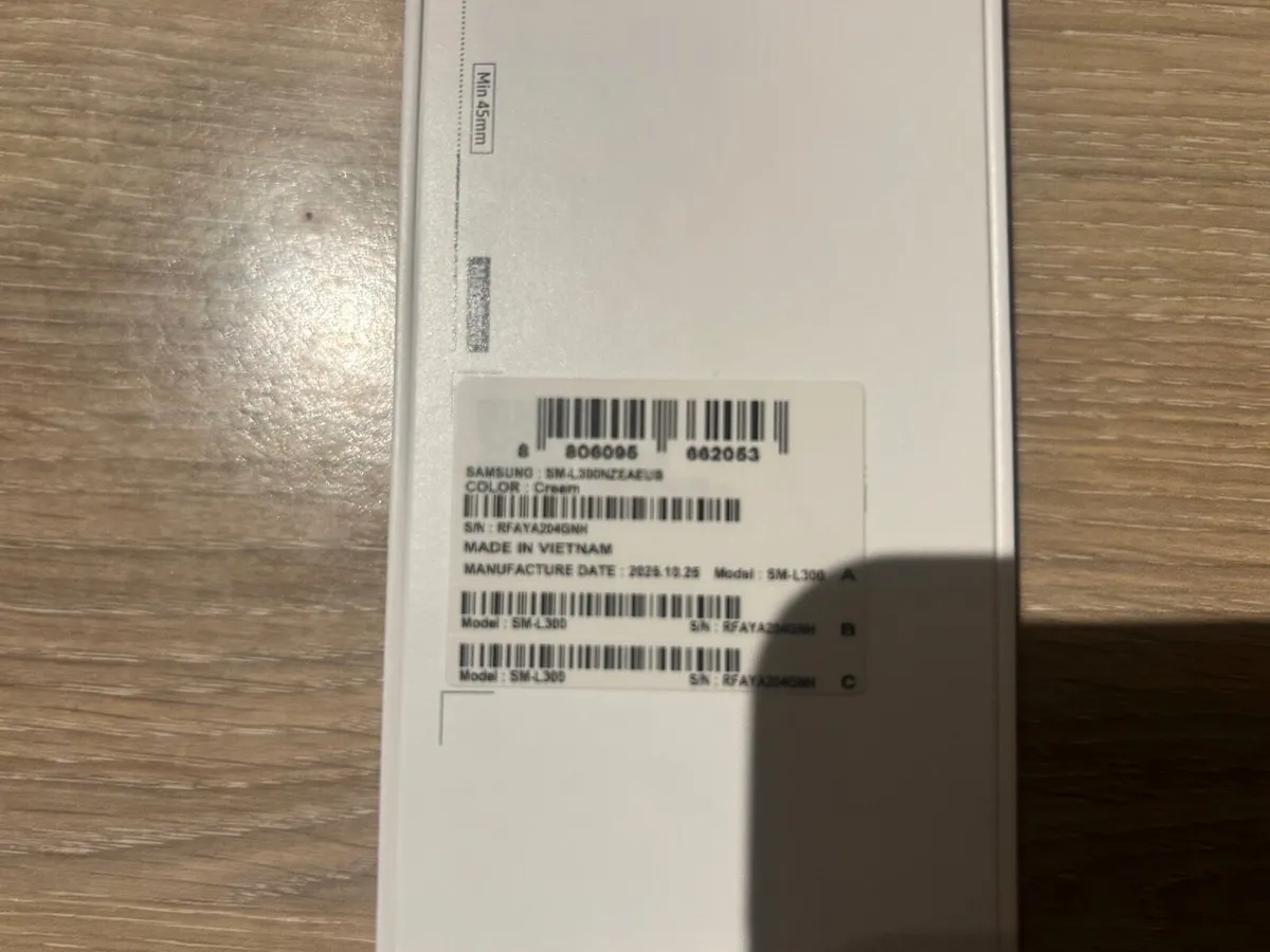 Galaxy watch 7 Cream 40mm - Image 1