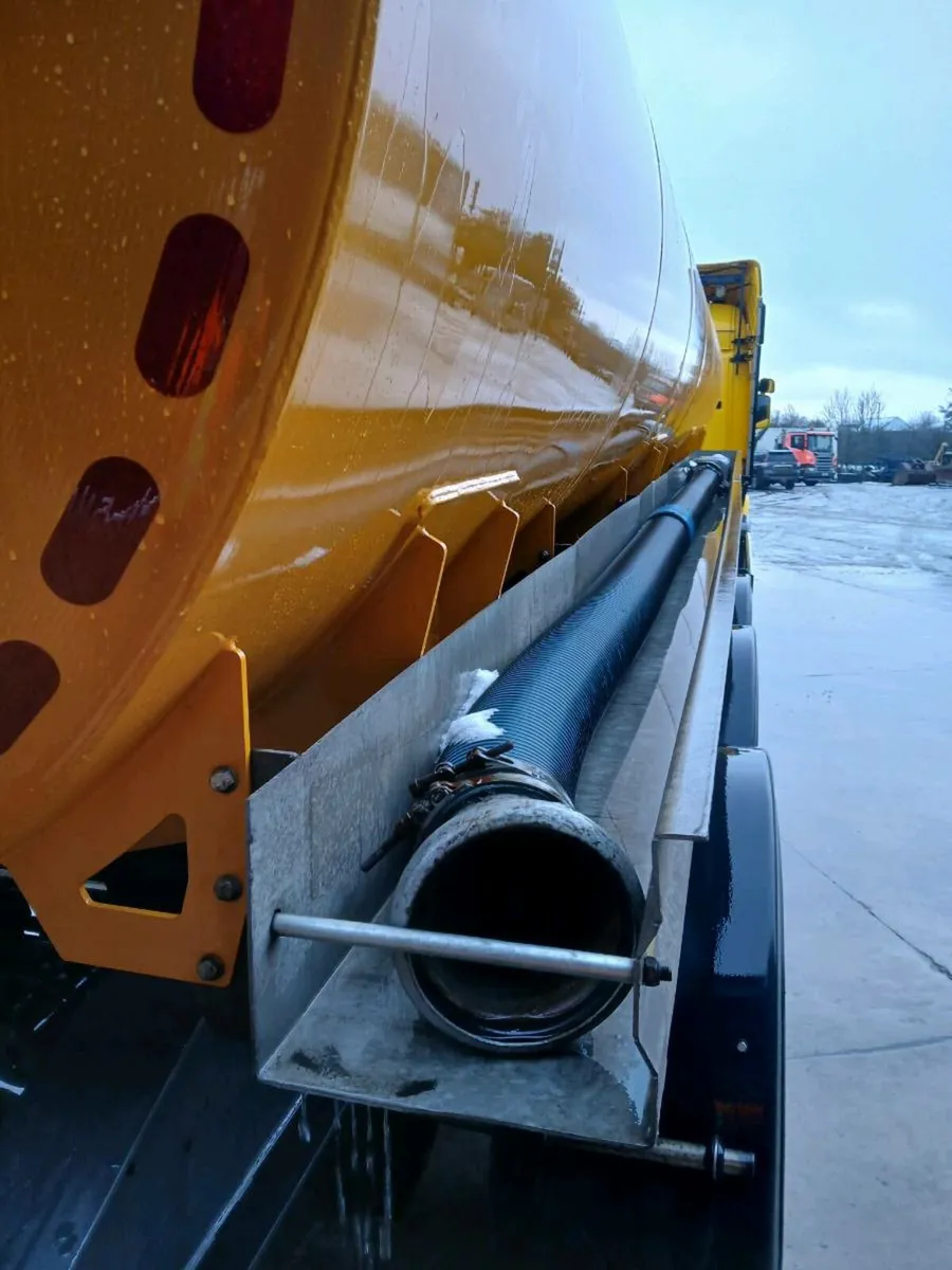 6500 Gallon Conor Tanker - Image 2