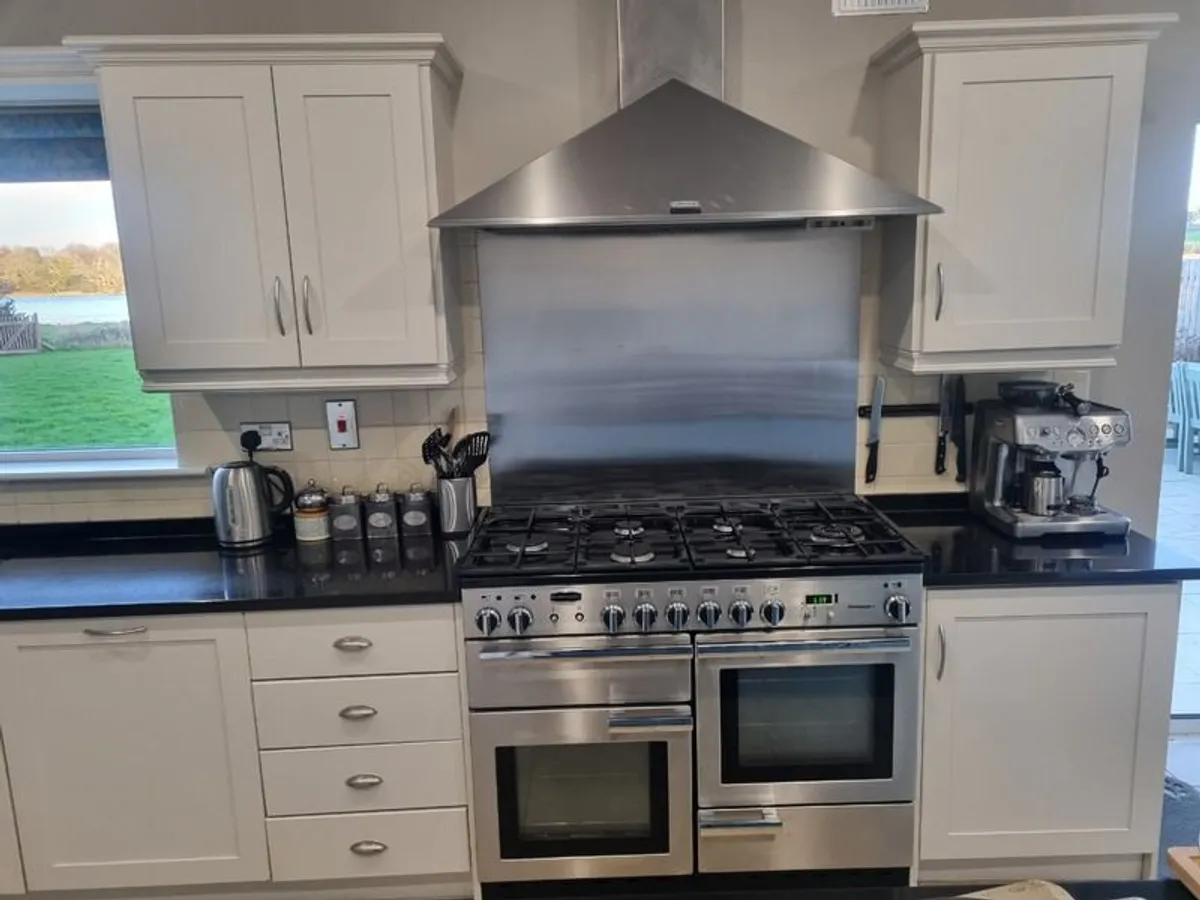 Large Solid wood Kitchen with Island and Granite worktops - Image 2