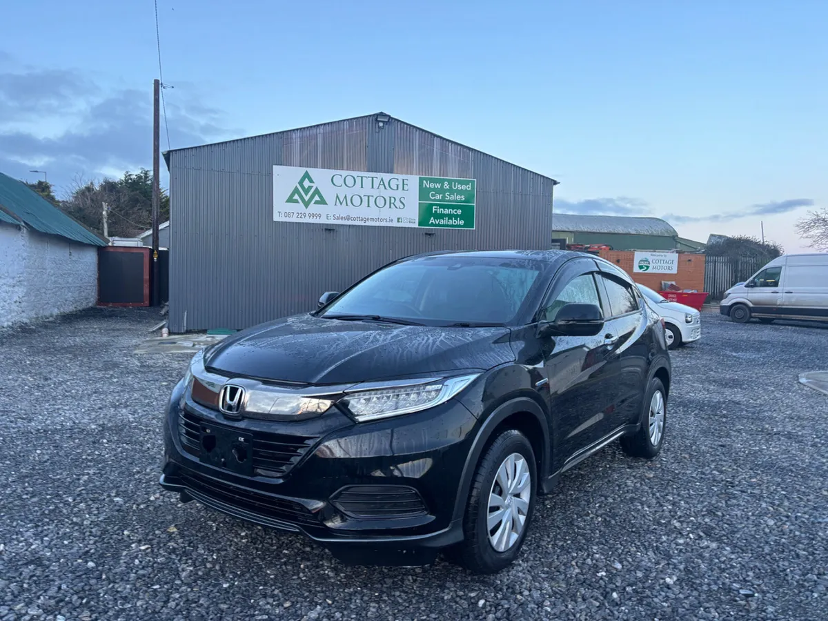 HONDA VEZEL 1.5 AUTO PETROL HYBRID *HUGH SPEC* - Image 1