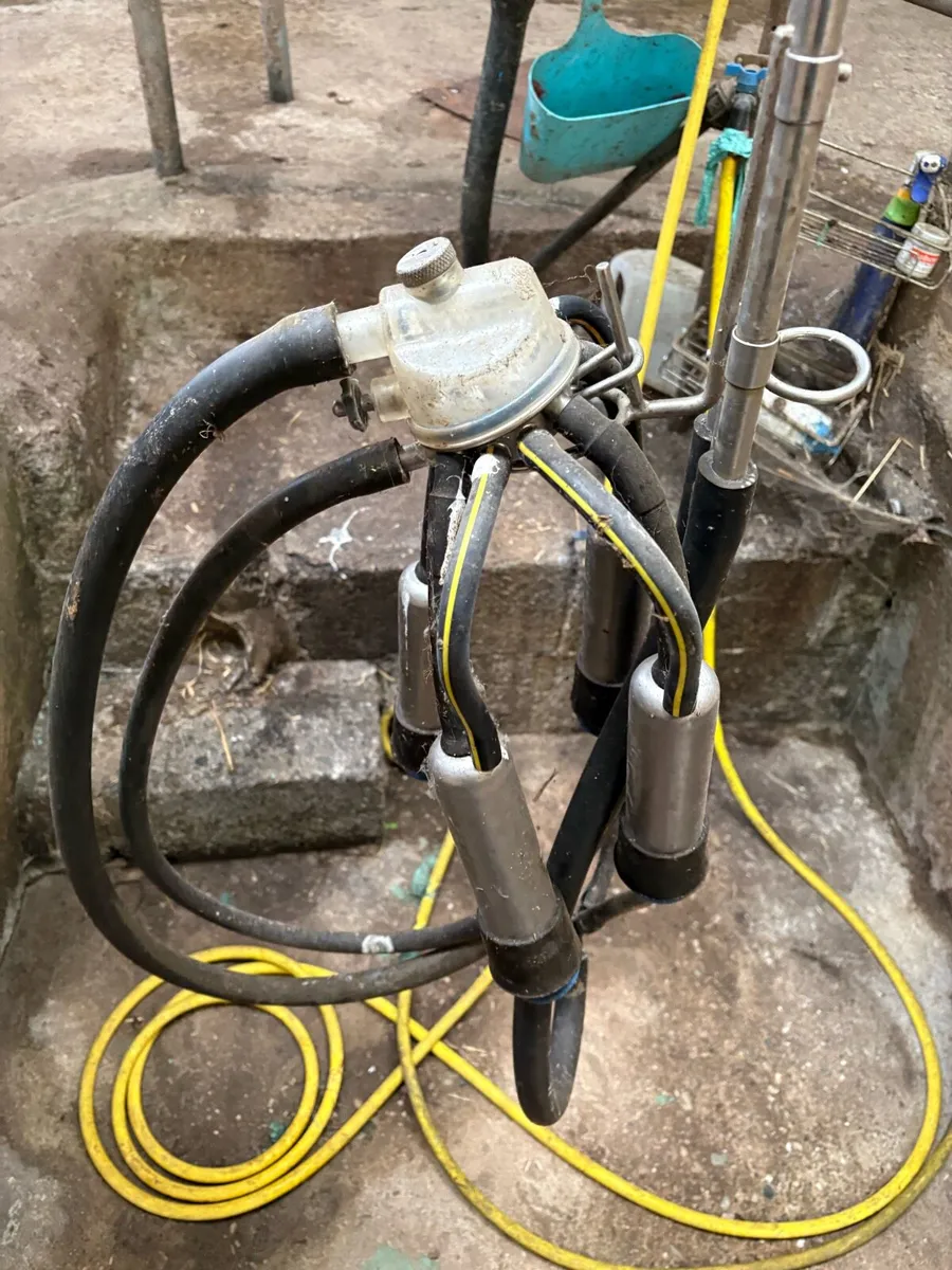 6 Unit Milking Machine - Image 3