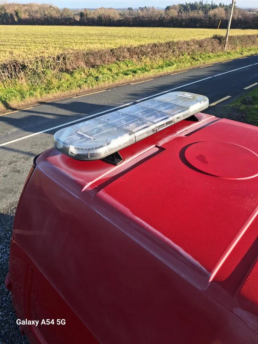 Led light bar Off fire and rescue van - Image 4