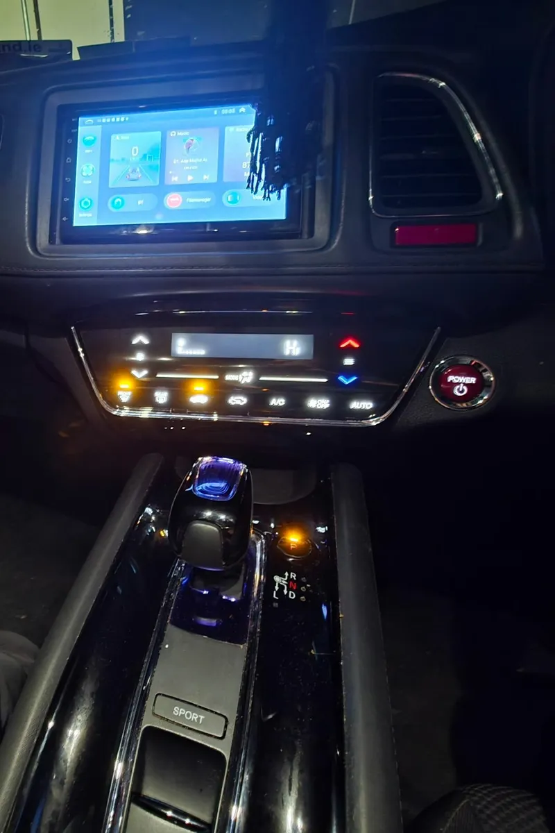 Honda Vezel 2014 - Image 2