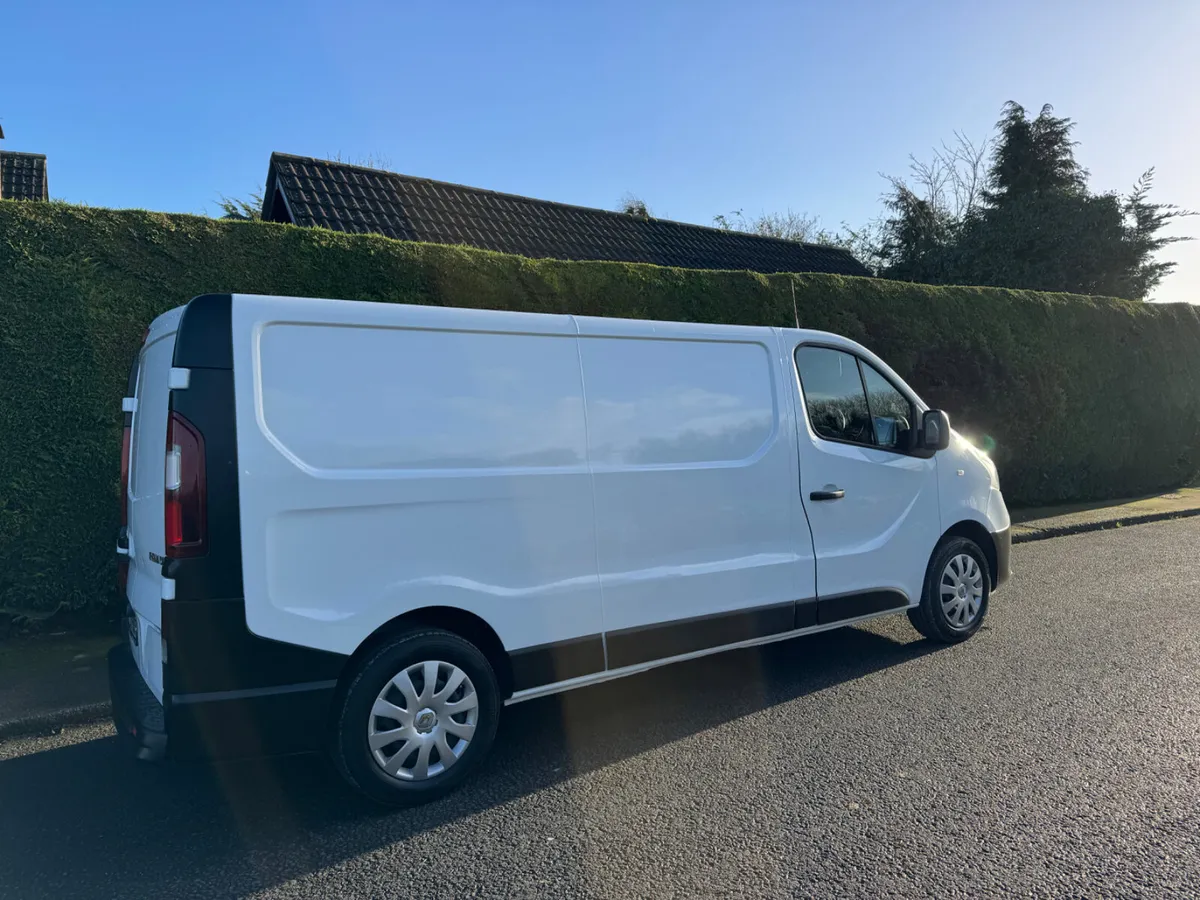 Renault Trafic 2.0 lwb - Image 2