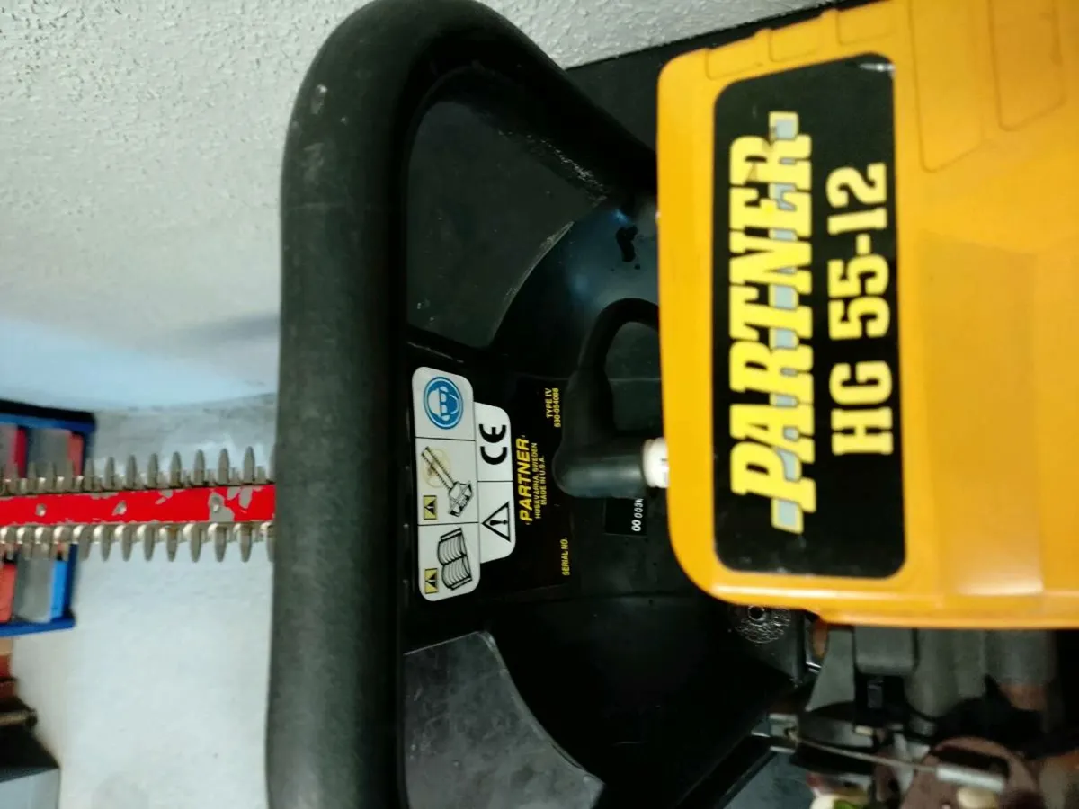 Hedge cutters - Image 3