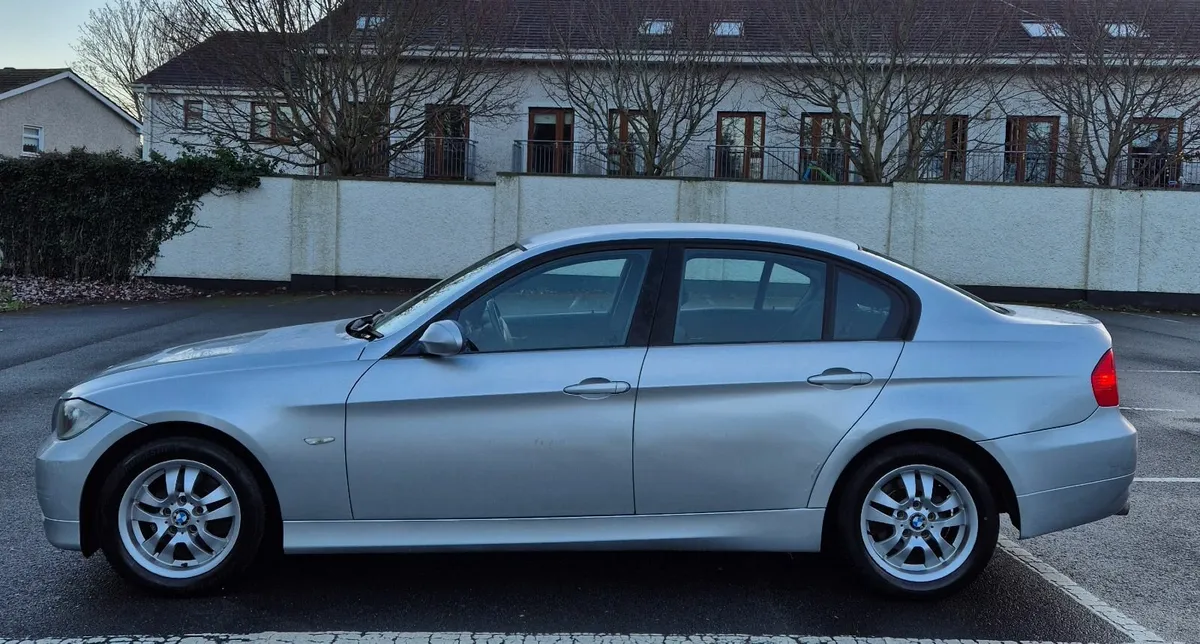 BMW 3-Series 2007 - Image 4