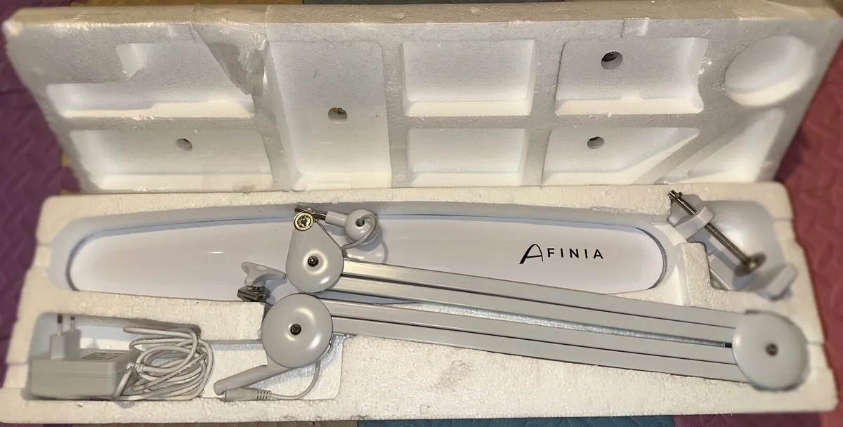 Nail desk lamp - Image 1