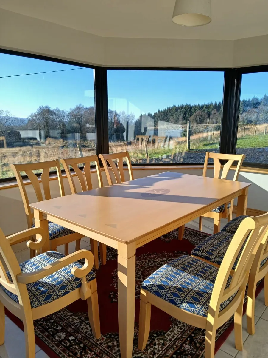 Spacious dining table 180x100cm  with 8 chairs - Image 1