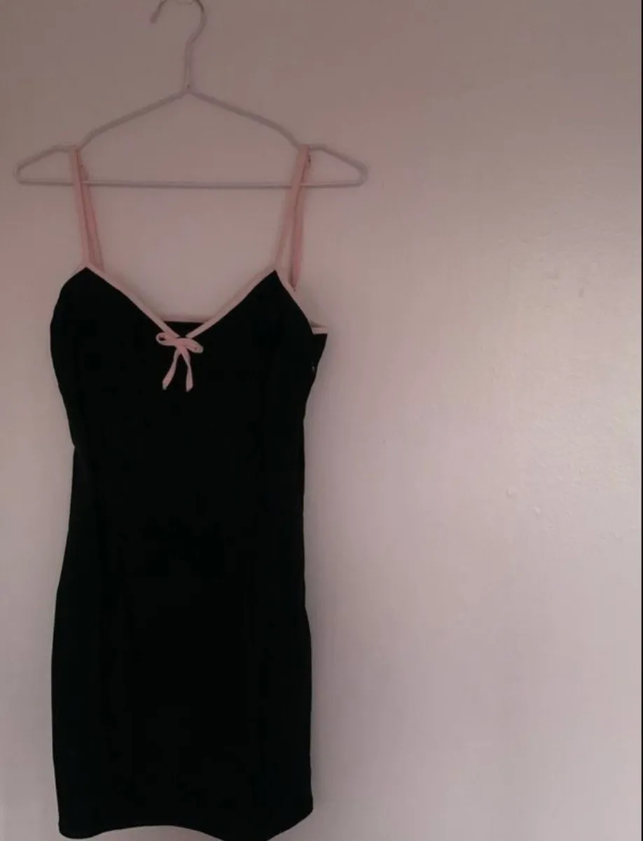 motel rocks meivy dress pink and black - Image 1