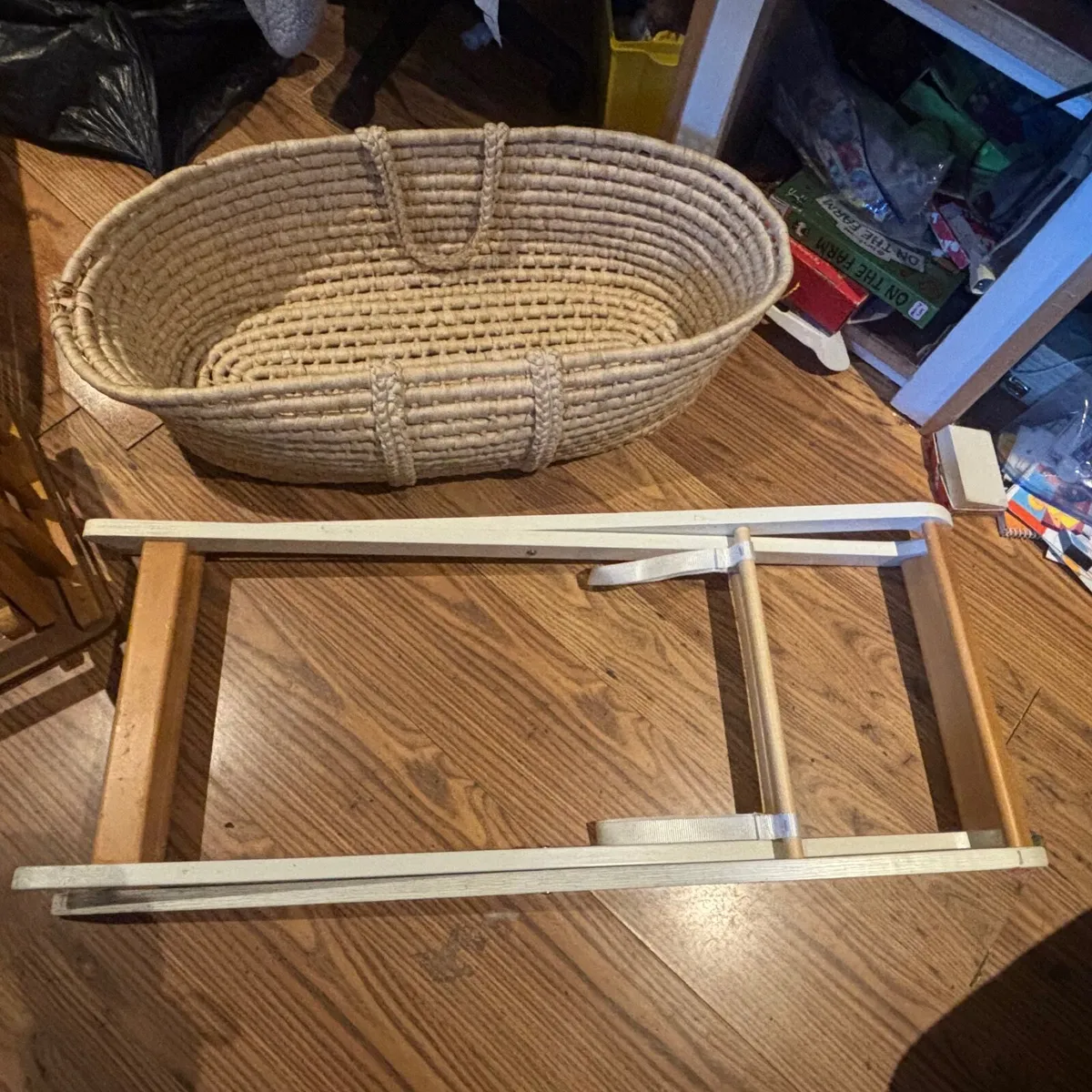 Baby Moses basket - Image 3