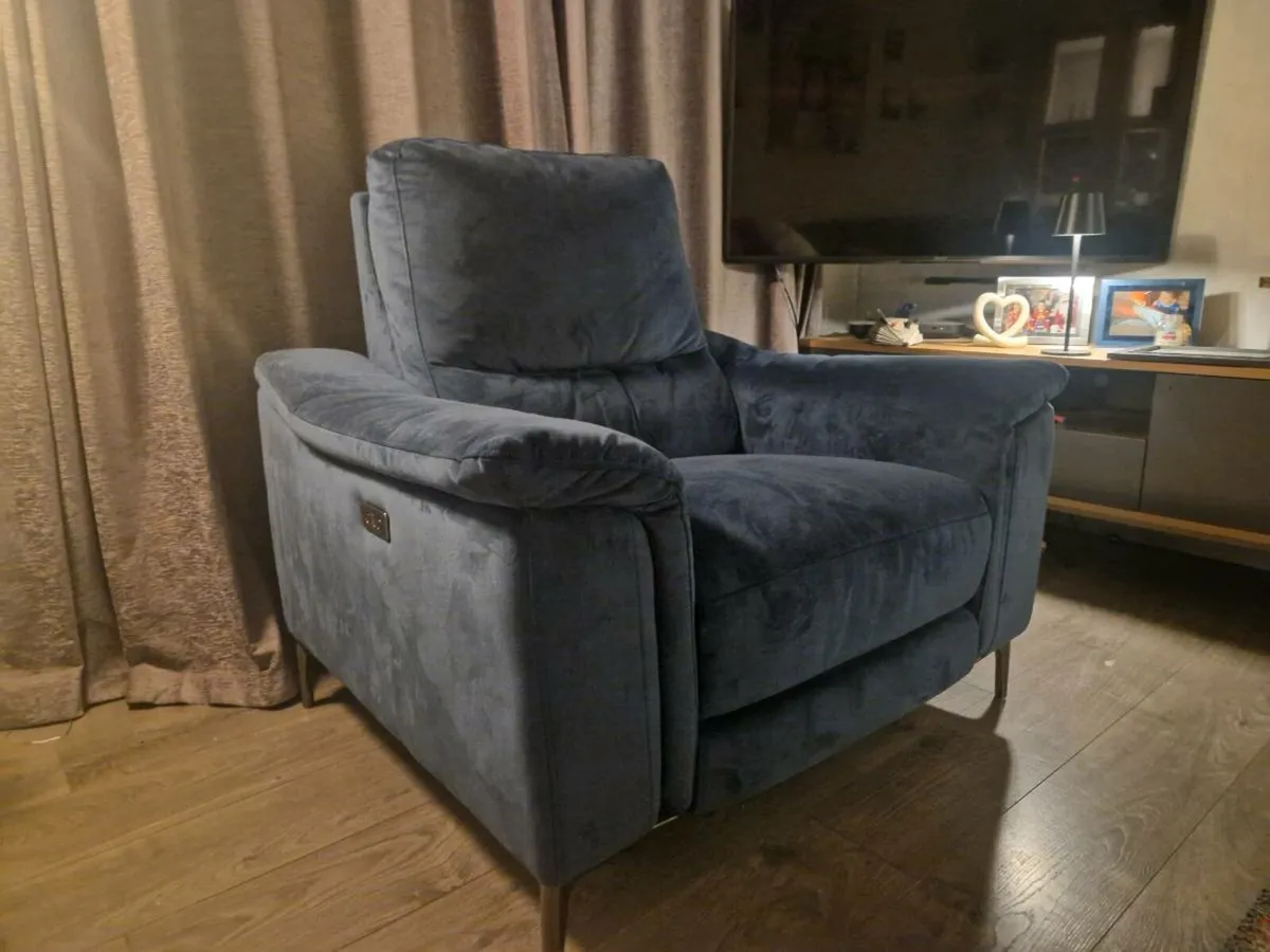 Electric recliner armchair - Image 2