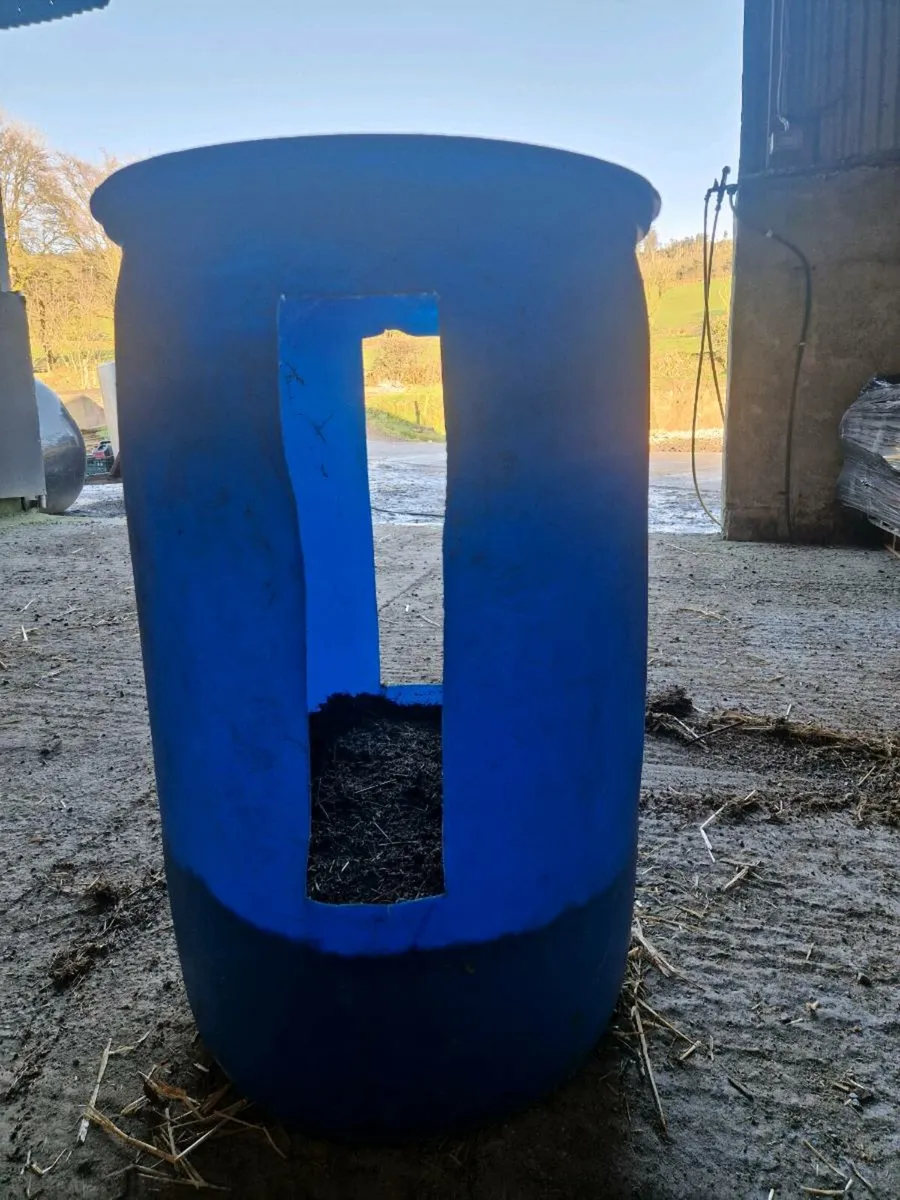 Calf Hay Rack Feeders - Image 2