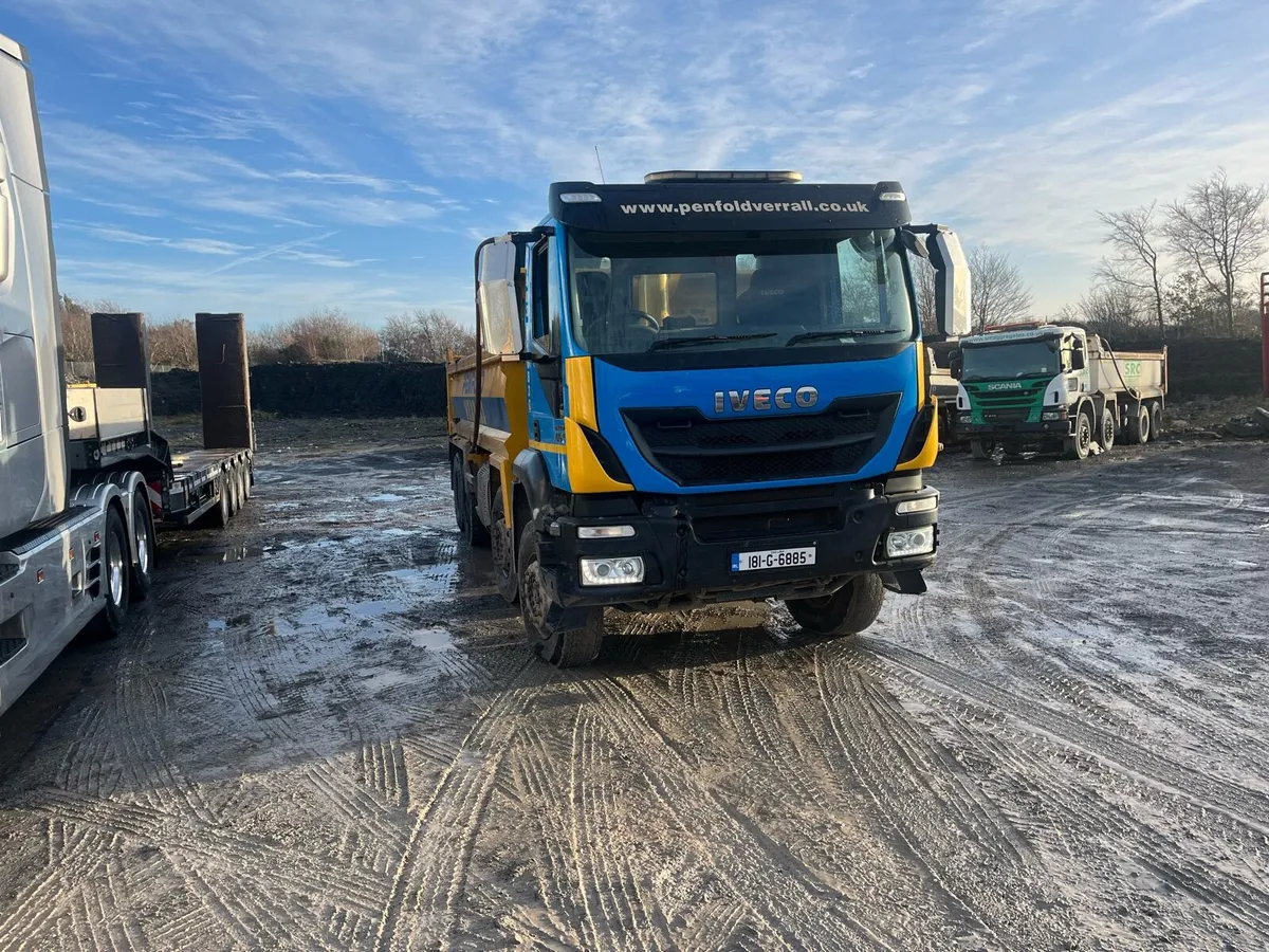 2018 Iveco trakker 420 - Image 2