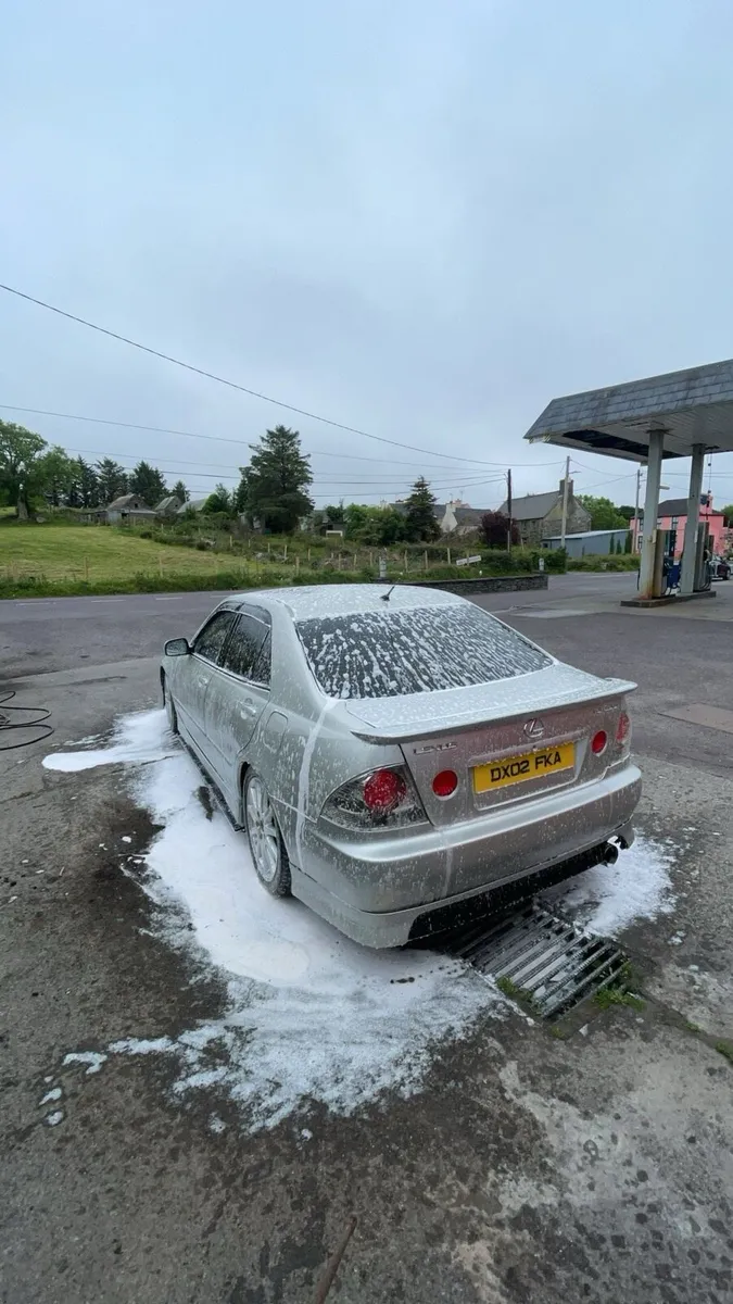 Lexus is200 - Image 2