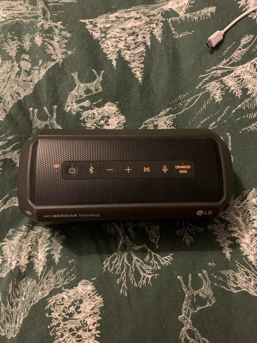 LG Bluetooth speaker - Image 1
