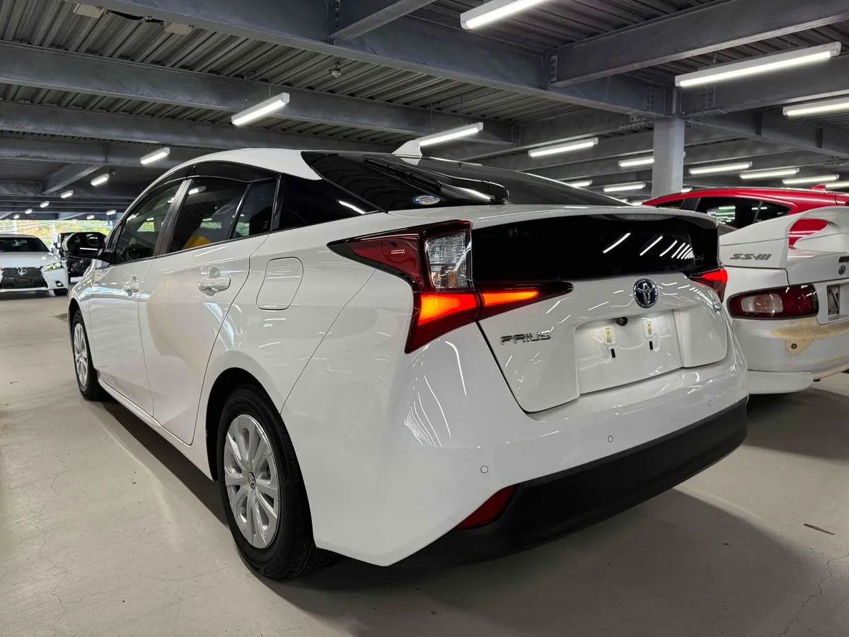 Five 2022 Toyota Prius landing Dublin Feb/25 - Image 4