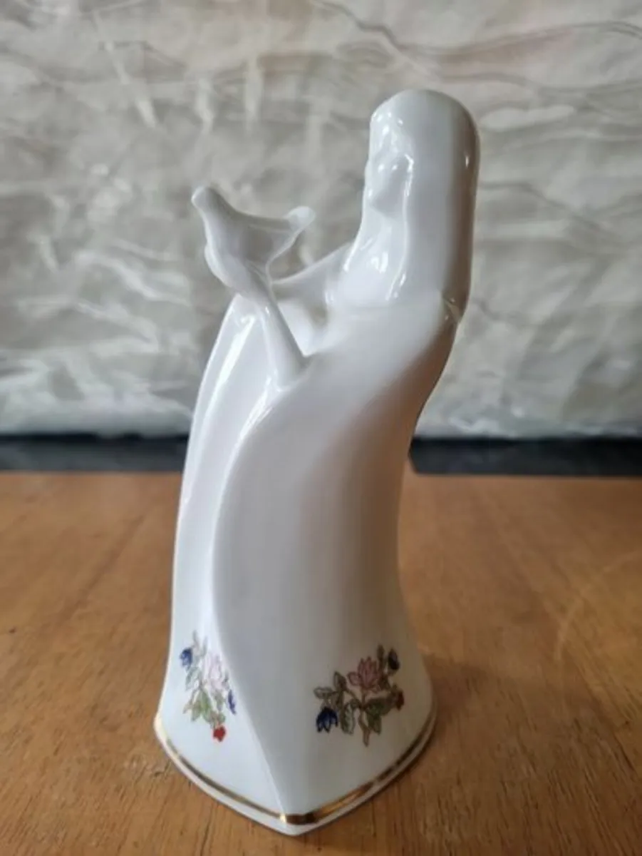 Porcelain Figurine - Royal Tara Galway - Image 2