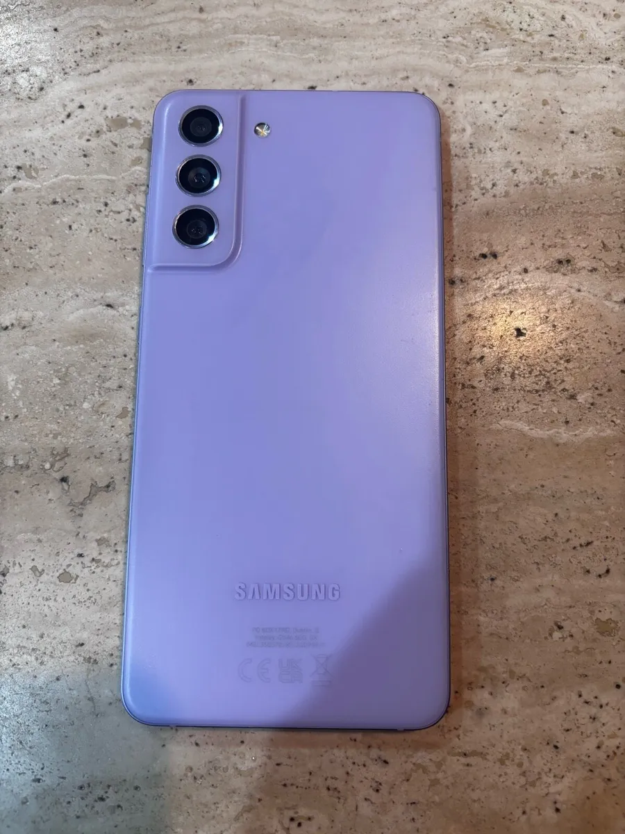 Samsung S21 FE 5G - Image 1