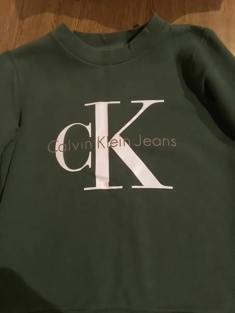 Calvin Klein sweatshirt - Image 3