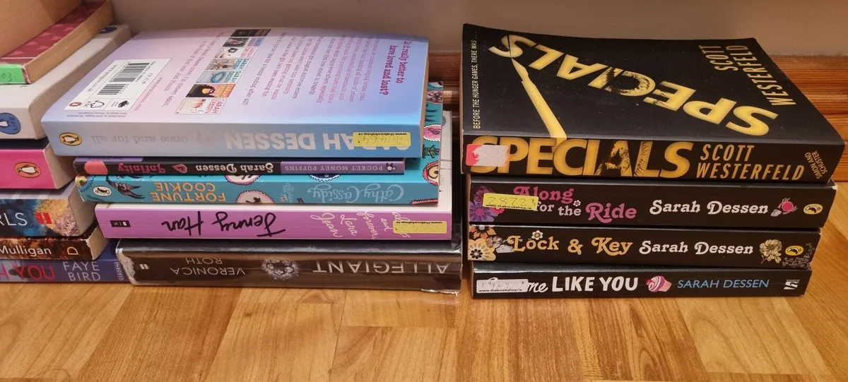 Selection of books. - Image 3