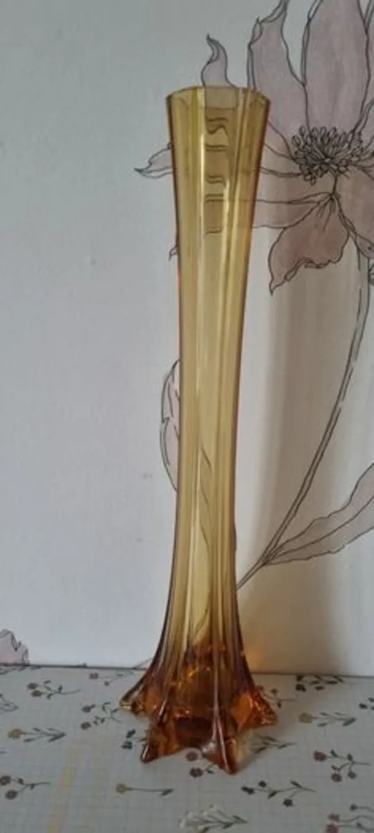 Vintage amber elephant foot vase - Image 2