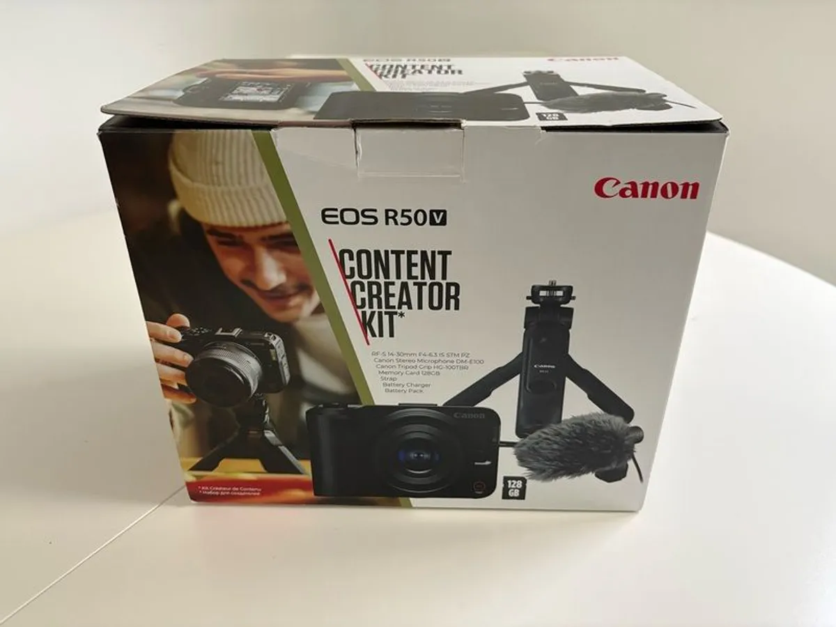 Canon R50v Content Creator kit - Image 1