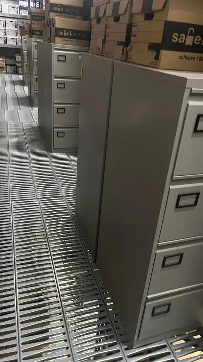 Filing Cabinets x 10 - Image 4
