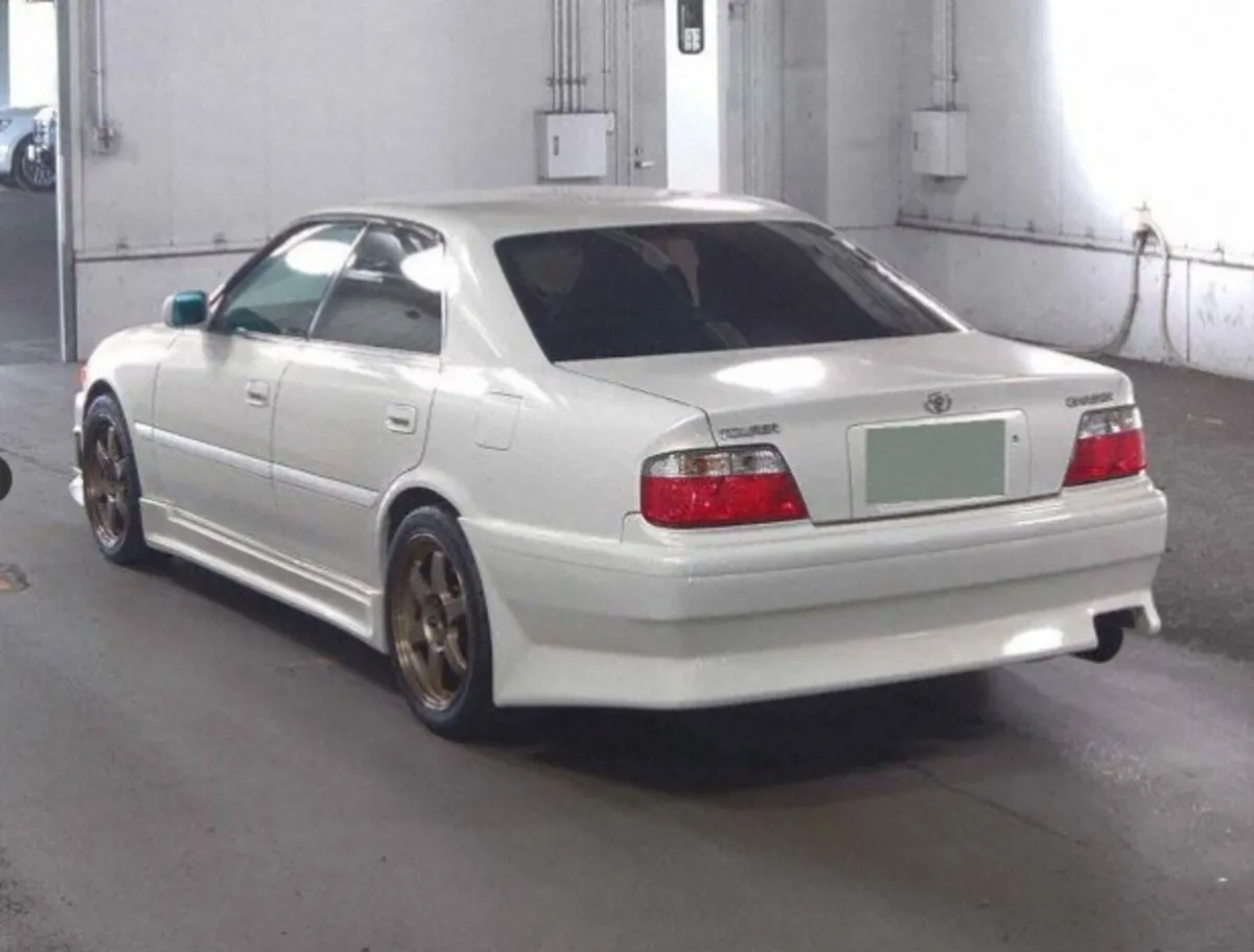 Toyota Chaser JZX100 Tourer V - Image 3