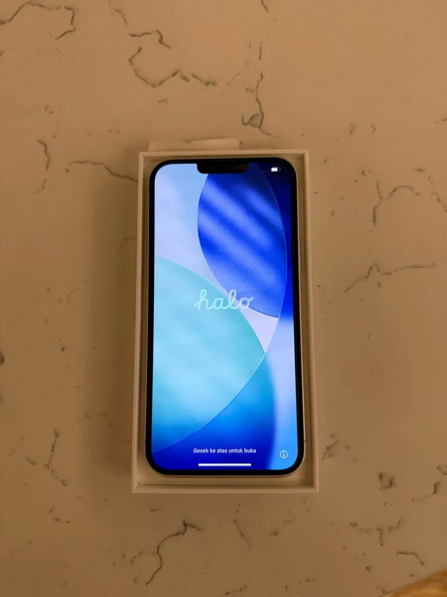 iPhone 14 Plus - Image 1