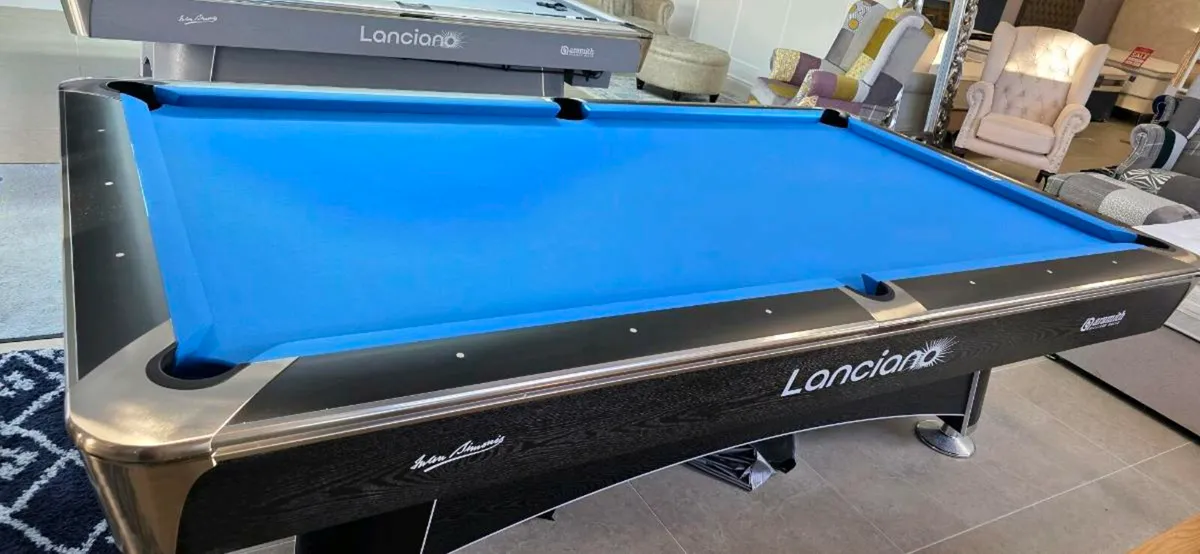 9ft American pool table 🎱🎱🎱 - Image 1