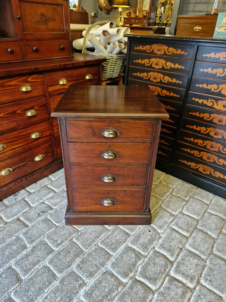 Drawers - Image 1