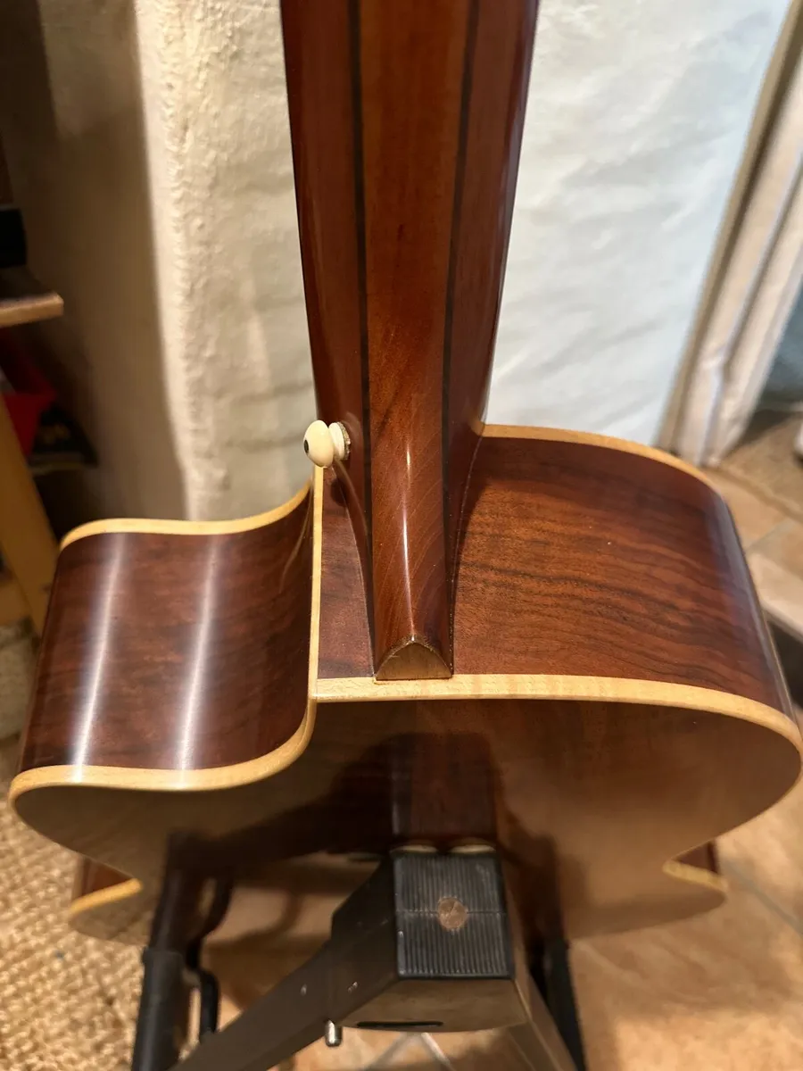 Lowden f23 c   excellent ,  Taylor 712 ce  as new - Image 3