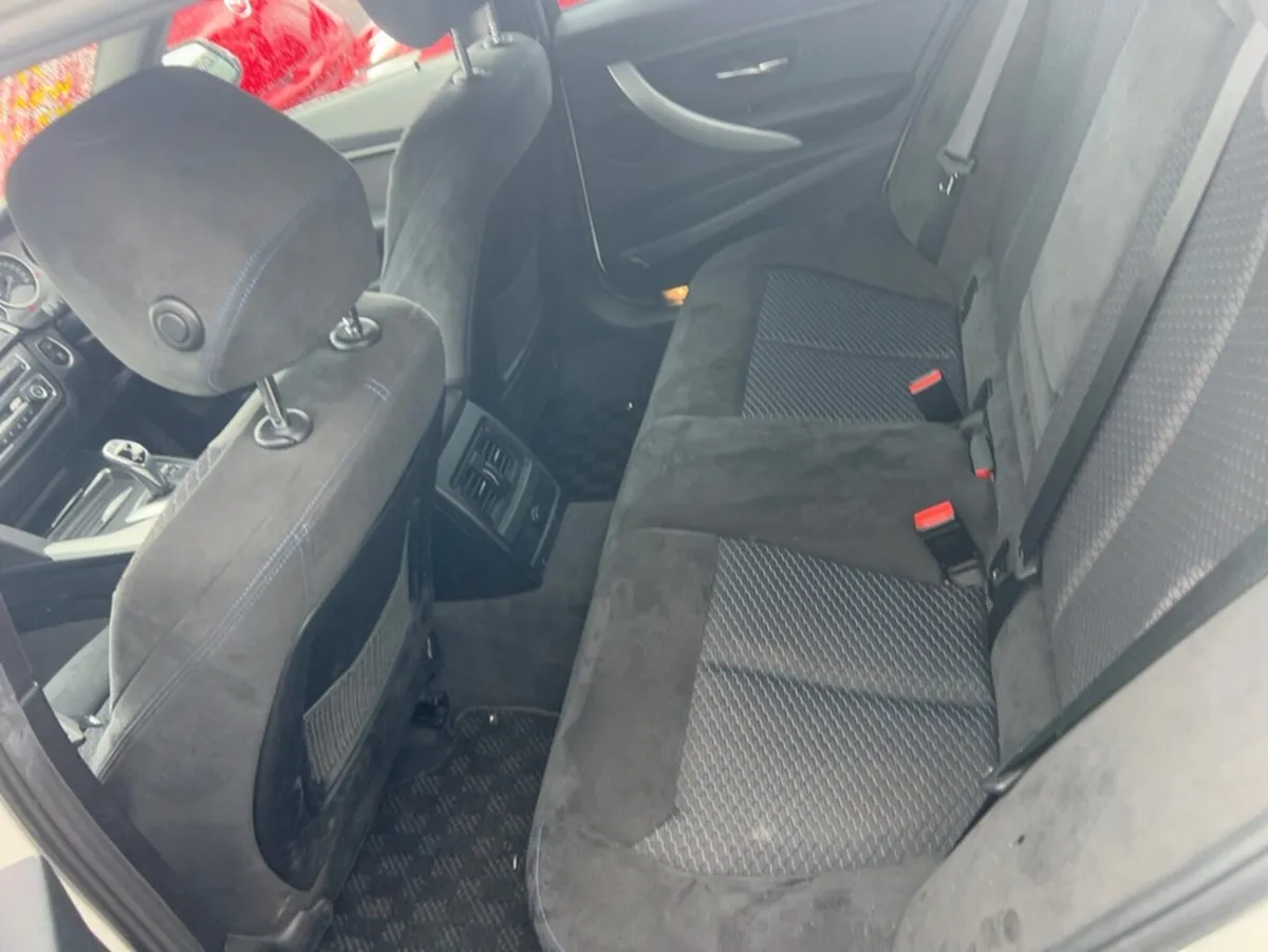 BMW 3-Series M-SPORT 320D TOURING 2.0 DIESEL AUTOM - Image 4