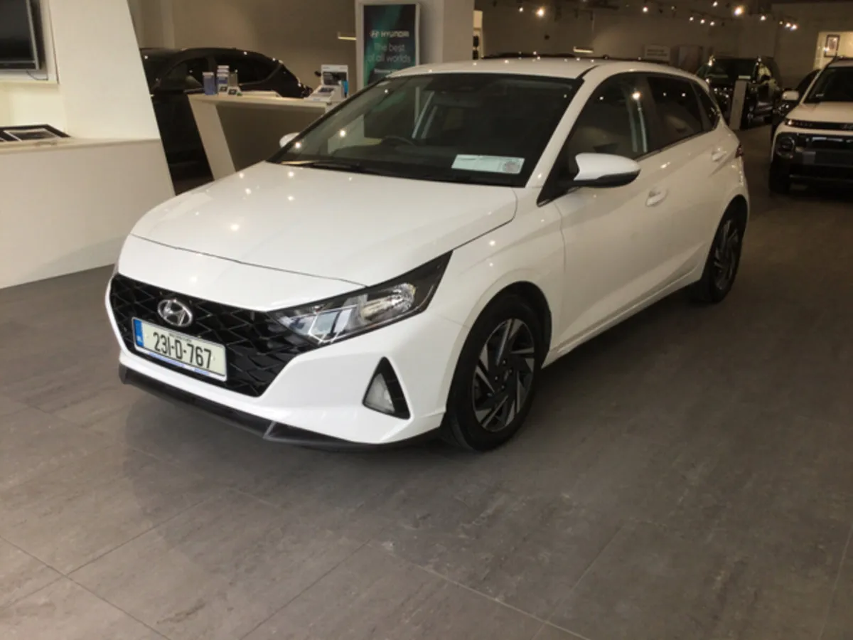 Hyundai i20 DELUXE PLUS AUTOMATIC - Image 3